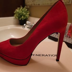 BCBG Red Suede Platform Shoes Sz 7M